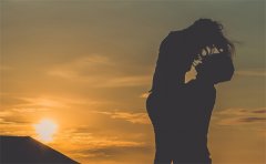 ���д�����ѵ�һ����ظ������ ��ס��2��͹���